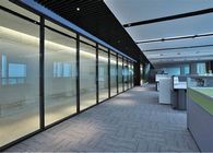 La madera de aluminio del perfil del vidrio esmerilado divide las puertas para la oficina moderna