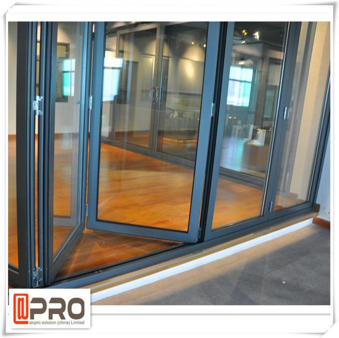 El aluminio del diseño moderno que doblaba apilando las puertas para el