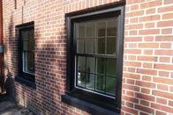 El marco esmaltado triple fuerte de capa de la durabilidad y de la seguridad de Windows del marco de aluminio del polvo blanco colgó ventanas